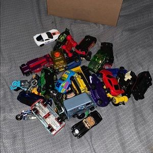 Lot of 10 loose hot wheel cars randomly picked